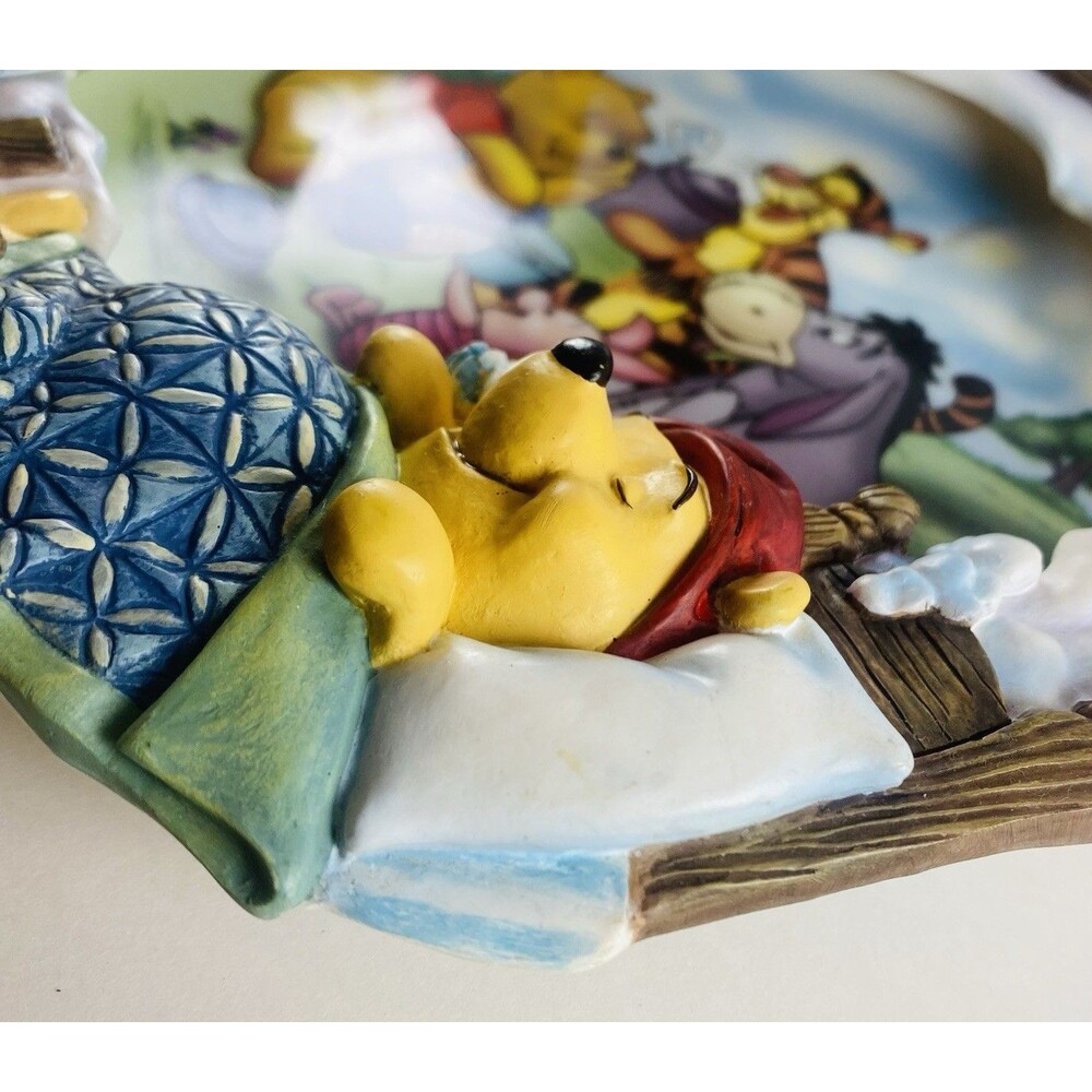 Winnie the Pooh Dreams Disney Collector Plate A Smackeral of Fun for Everyone